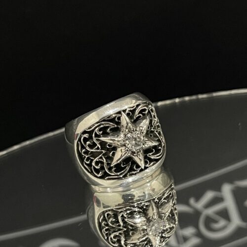 Chrome hearts oval star with diamond pave