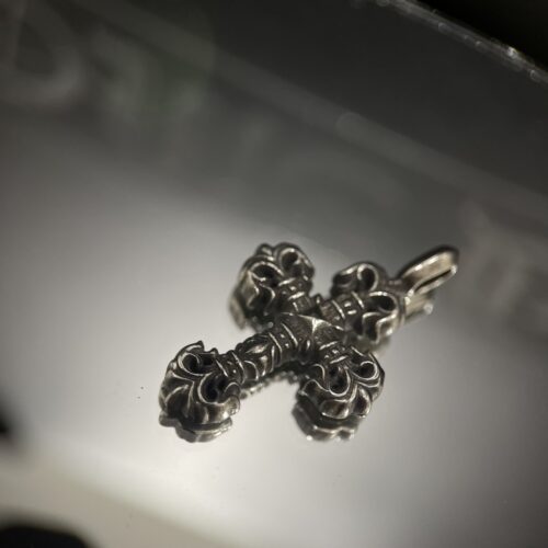 Chrome hearts tiny filigree pendant (no chain)