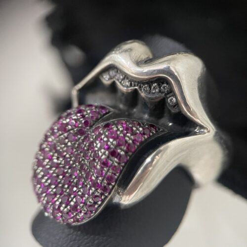 Chrome hearts / The Rolling stones pink sapphire ring