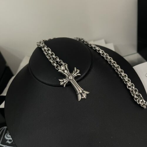 Chrome hearts paper chain necklace (20 inches)