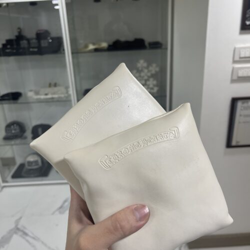 CHROME HEARTS PILLOW DISPLAY (SET OF 2)